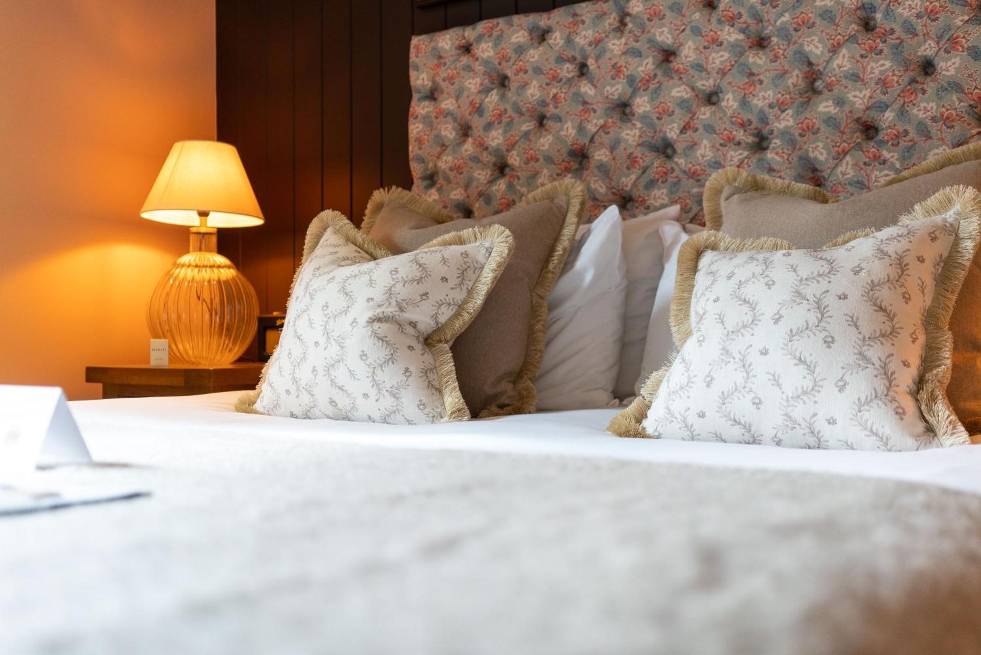 Crown Inn At Tolldown شيبنج صودبيري المظهر الخارجي الصورة